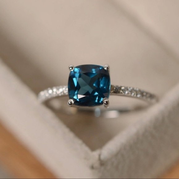 Jewelry - STERLING SILVER PEACOCK BLUE